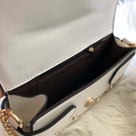 🌸 Soft Pink Pearl Bee CrossBody Bag ✨ - Picture 7 of 8